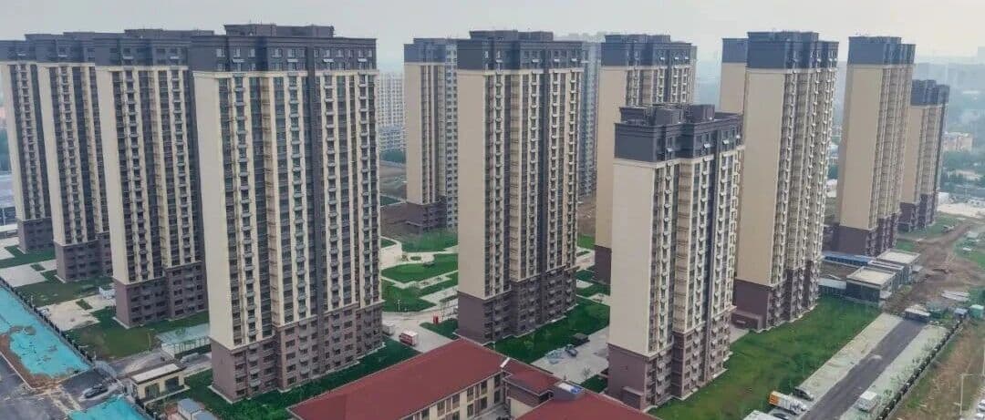 滨州一小区交房刚满月,物业撤场