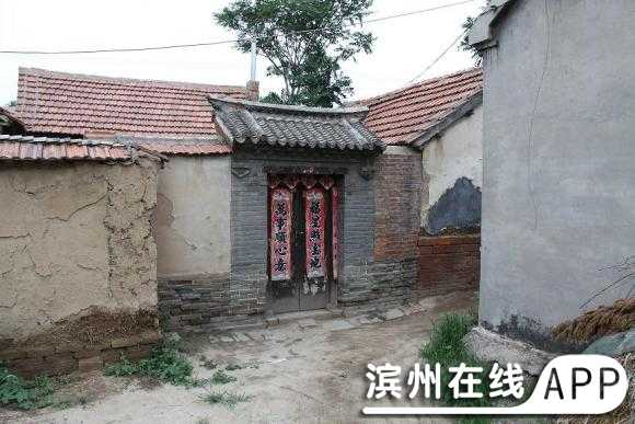 p52aA5gAQu2zQl1l.jpg