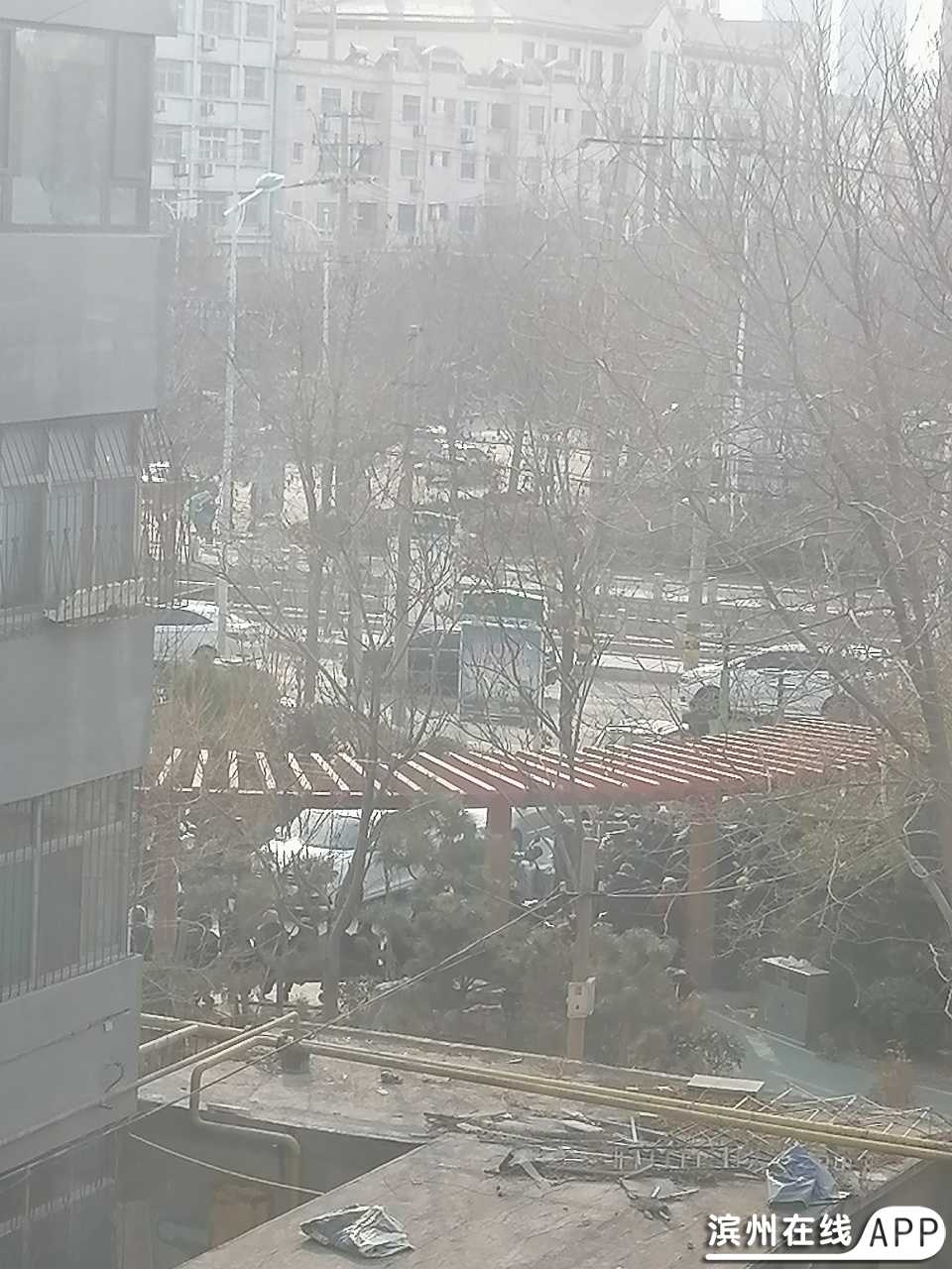 AvvgwkGIIGA0n1T7.jpg