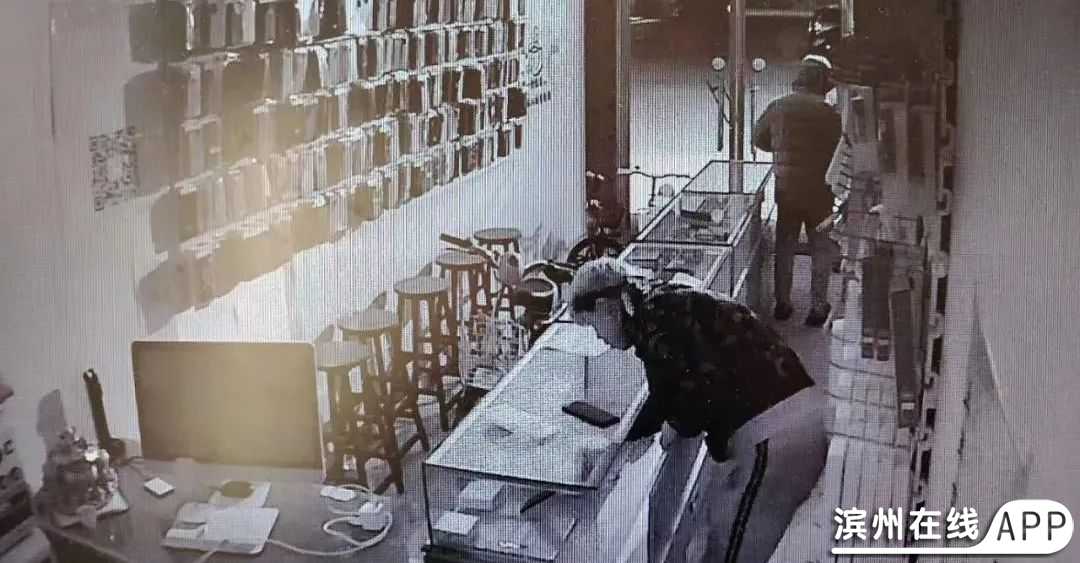 wYFzi7i38937YvIU.jpg