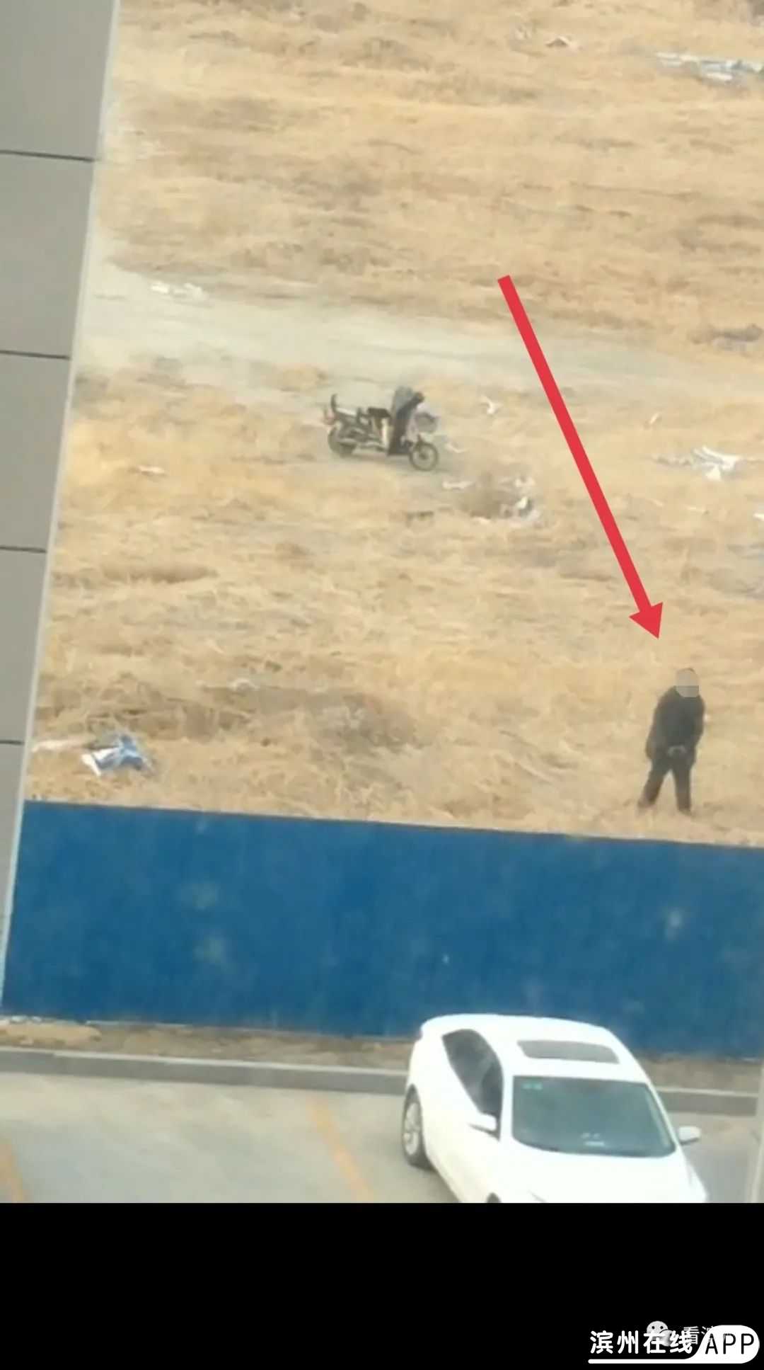 RaHAg55G4Y5h0Awa.jpg