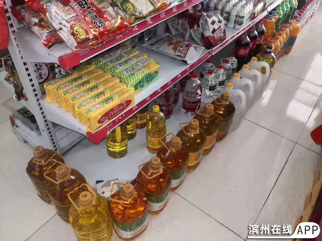 OIIIMtjNhtlAccLJ.jpg