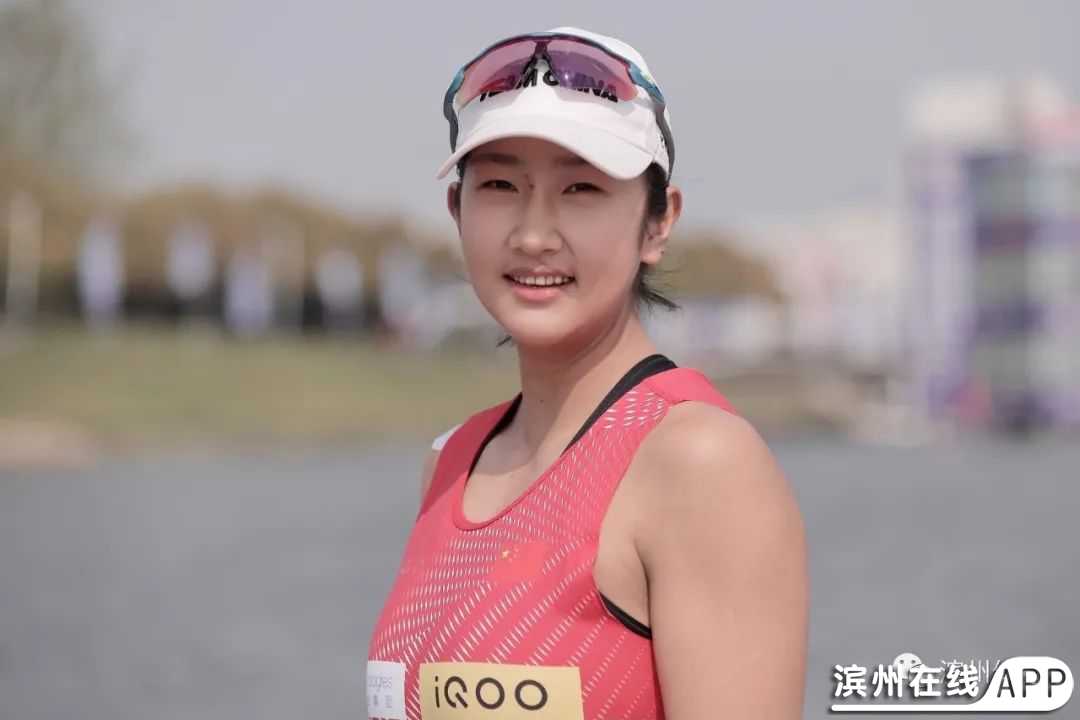 Uj3X933Kk9faii13.jpg