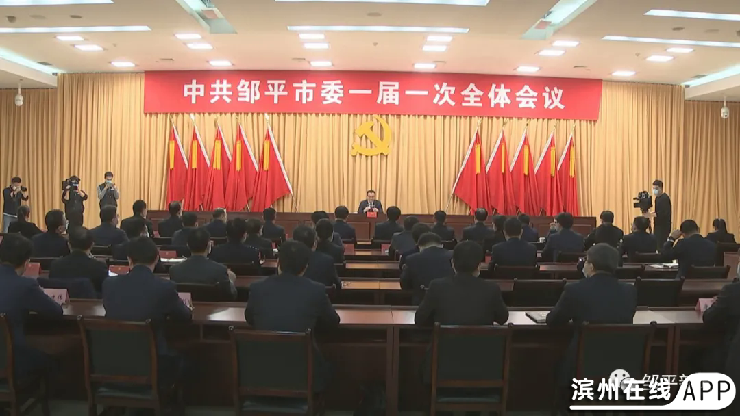 cMU83dxh5fd8u358.jpg