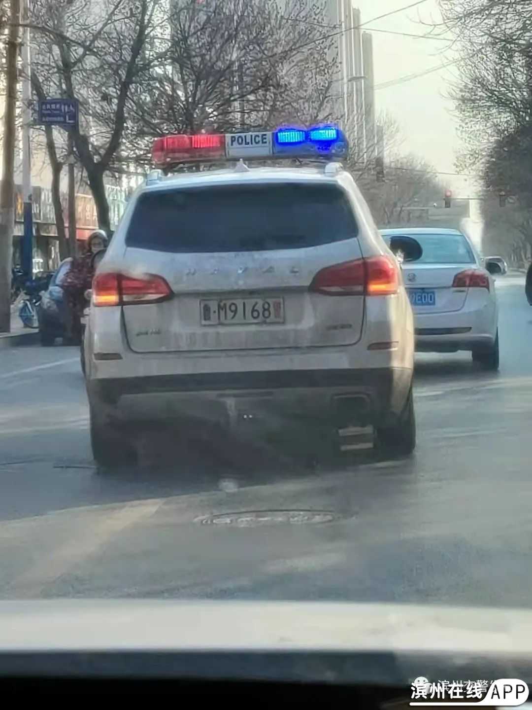 xvyl2M6H2Lvh28EU.jpg