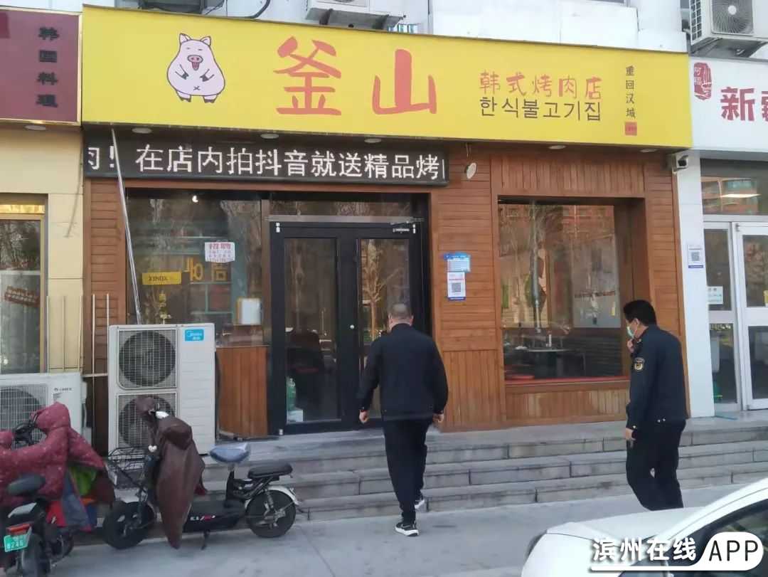 k92QQQTWD7B9ZGb0.jpg