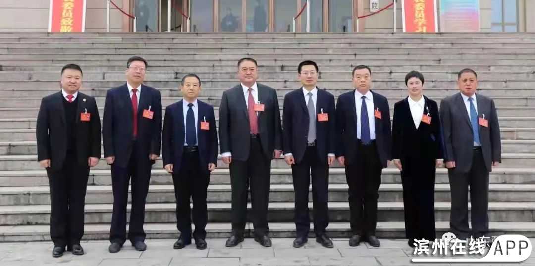 pSls99vrkHvfSkkr.jpg