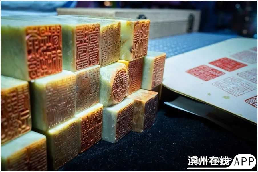 Jy2F4zwUW59J949n.jpg