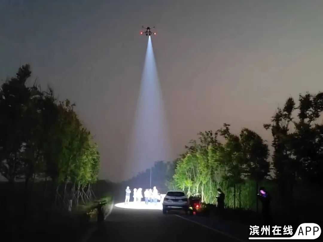 GzkQgu5z51m4Hnem.jpg