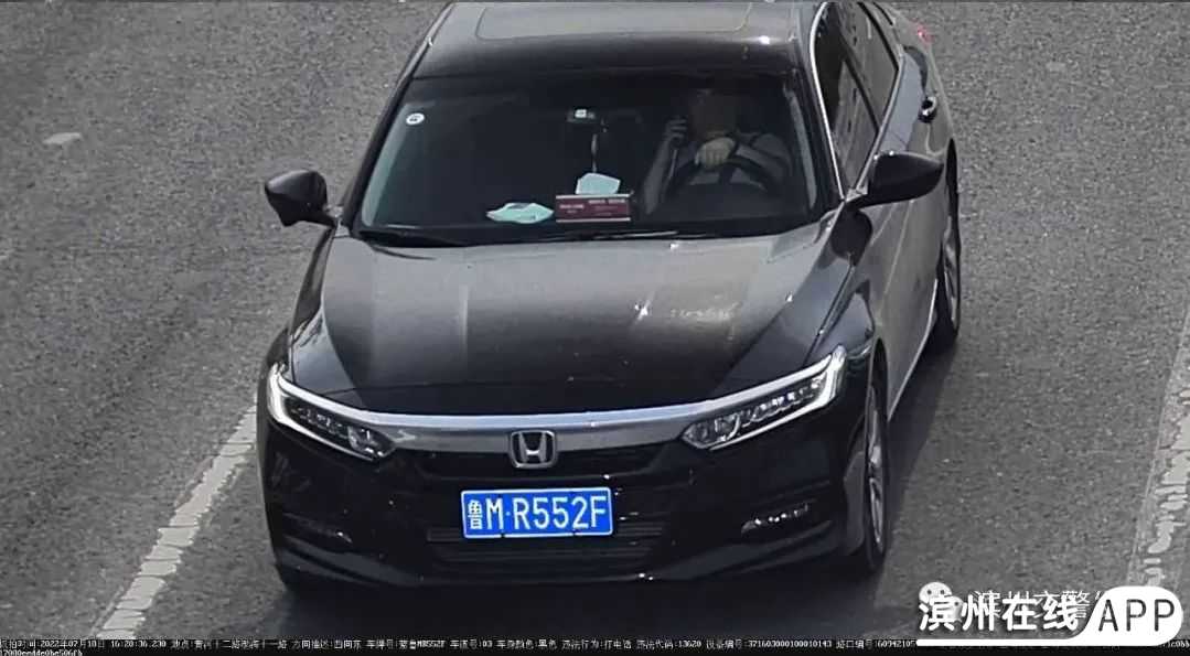 t7Xbi799XQ99470z.jpg