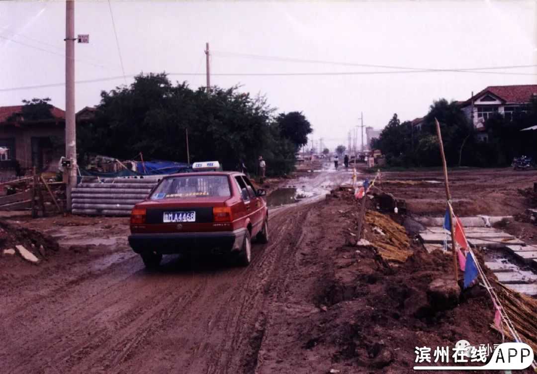 TZH4FF26474Lh27h.jpg