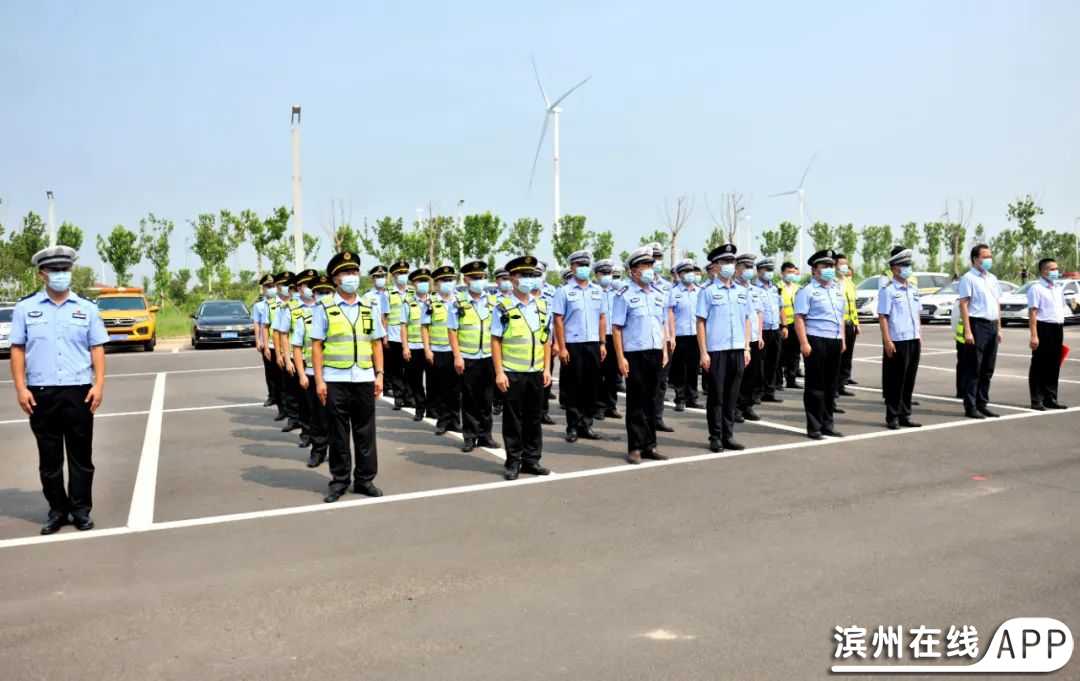 P97CA796dh39366z.jpg