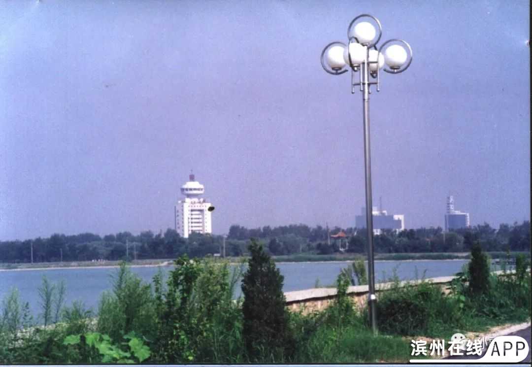 h2umBgTfZSU0QBN4.jpg