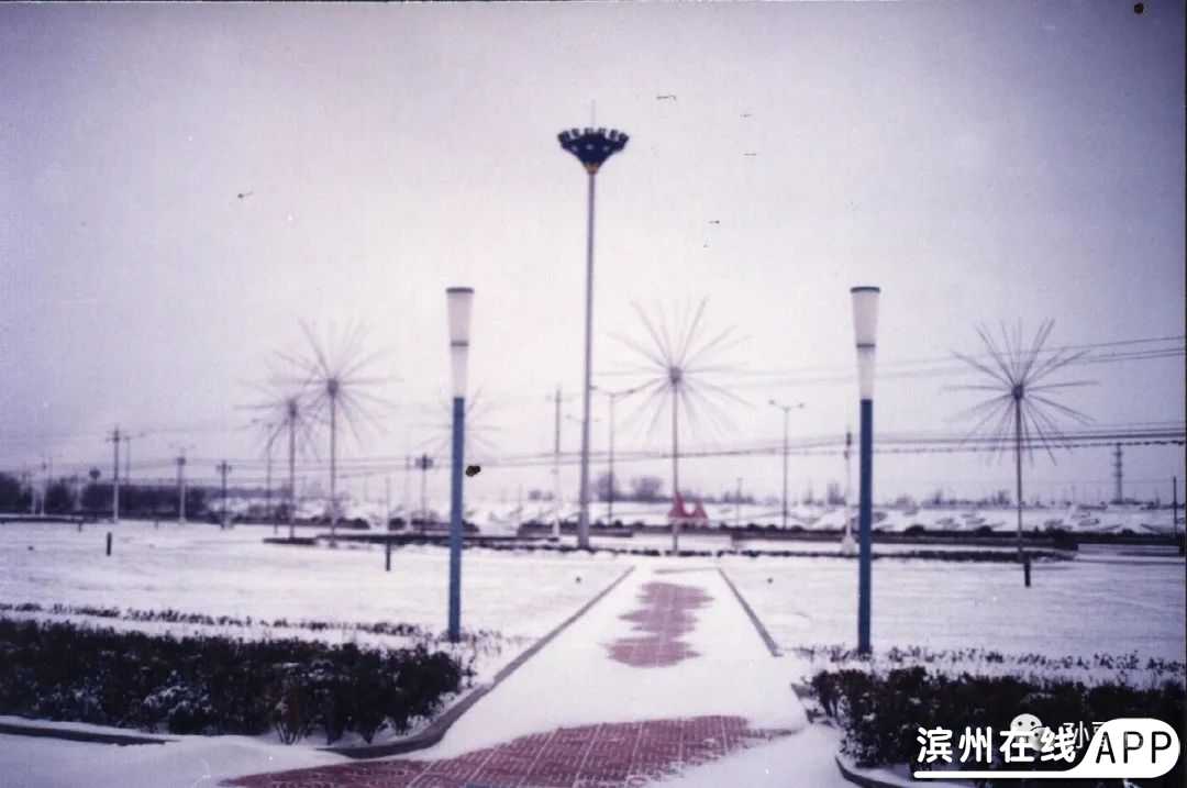 n88m6zgco48fCSq3.jpg