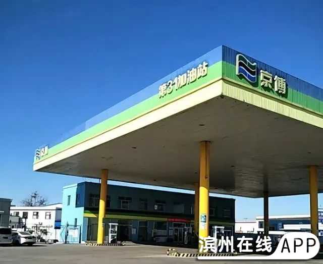 v82bxkEQ2b3JKq93.jpg